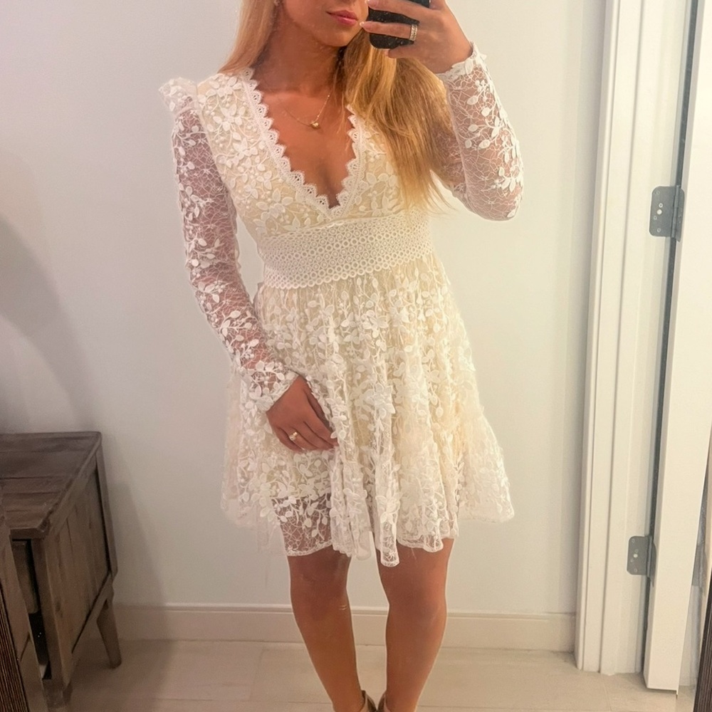 WHITE BRIDAL MINI LACE DRESS